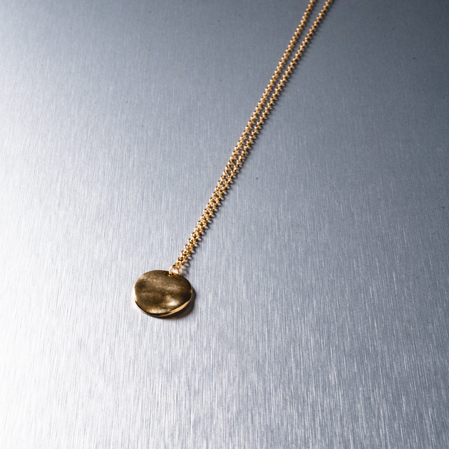 Monile 019