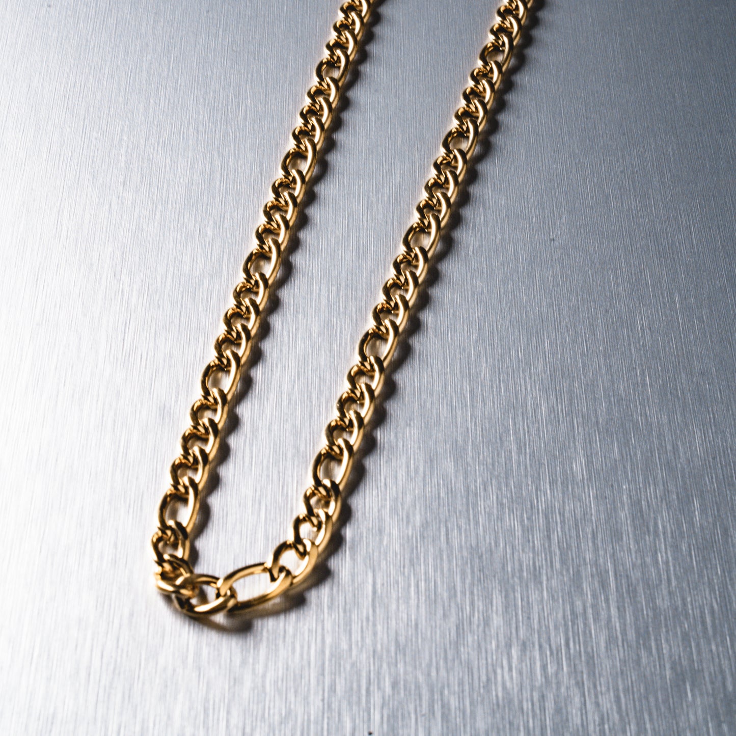 Monile 032
