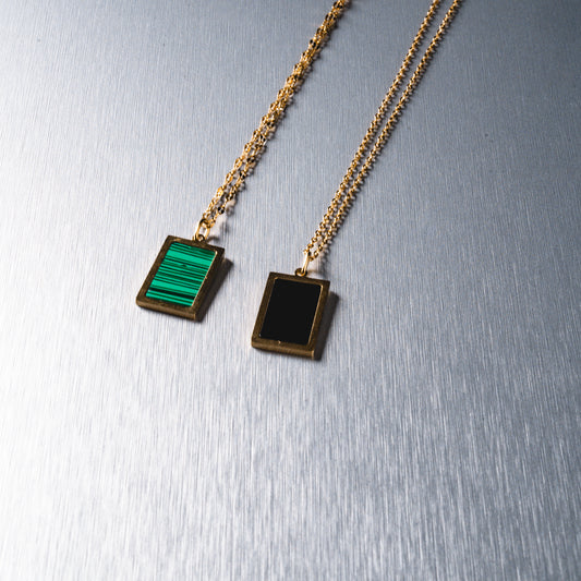 Monile 018