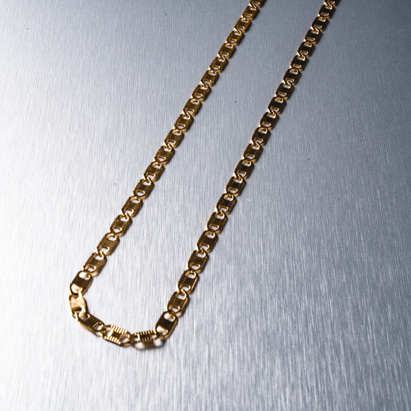 Monile 033